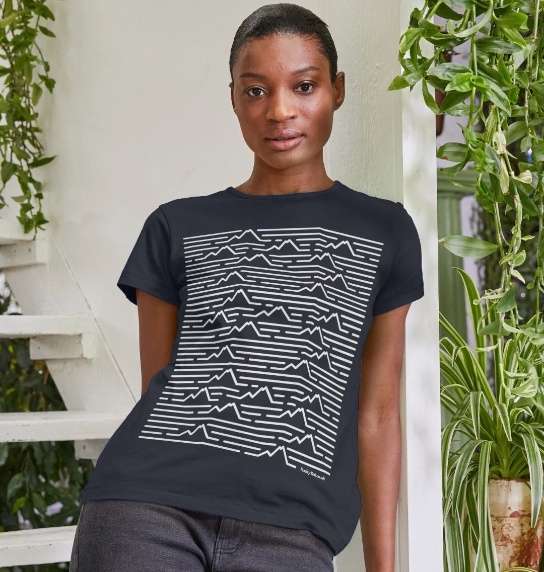 Women's Mountain Range Organic Tee - White
